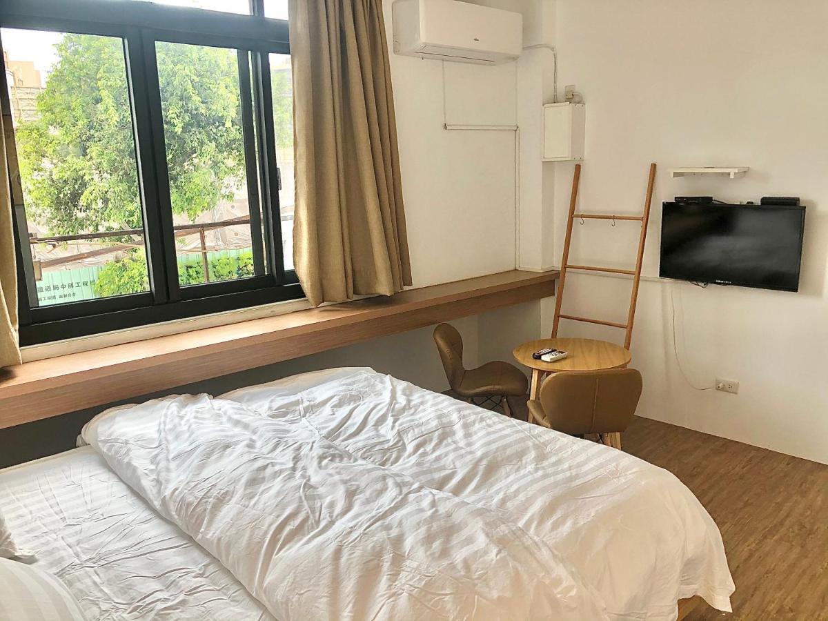 Small Island Homestay Tainan Exterior photo
