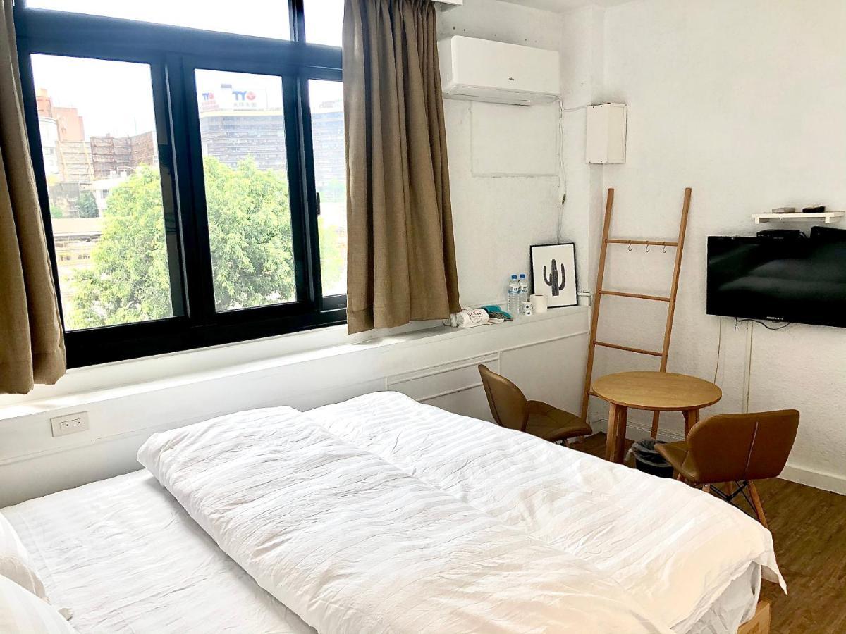 Small Island Homestay Tainan Exterior photo