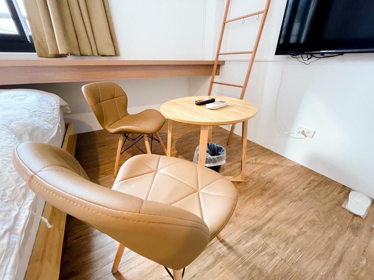 Small Island Homestay Tainan Exterior photo