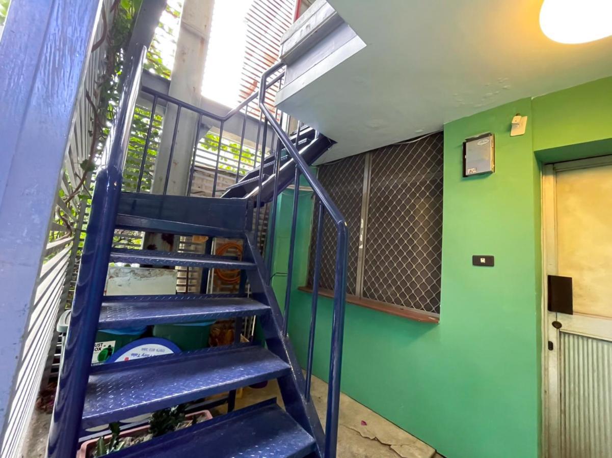 Small Island Homestay Tainan Exterior photo