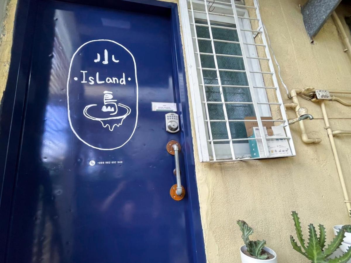 Small Island Homestay Tainan Exterior photo