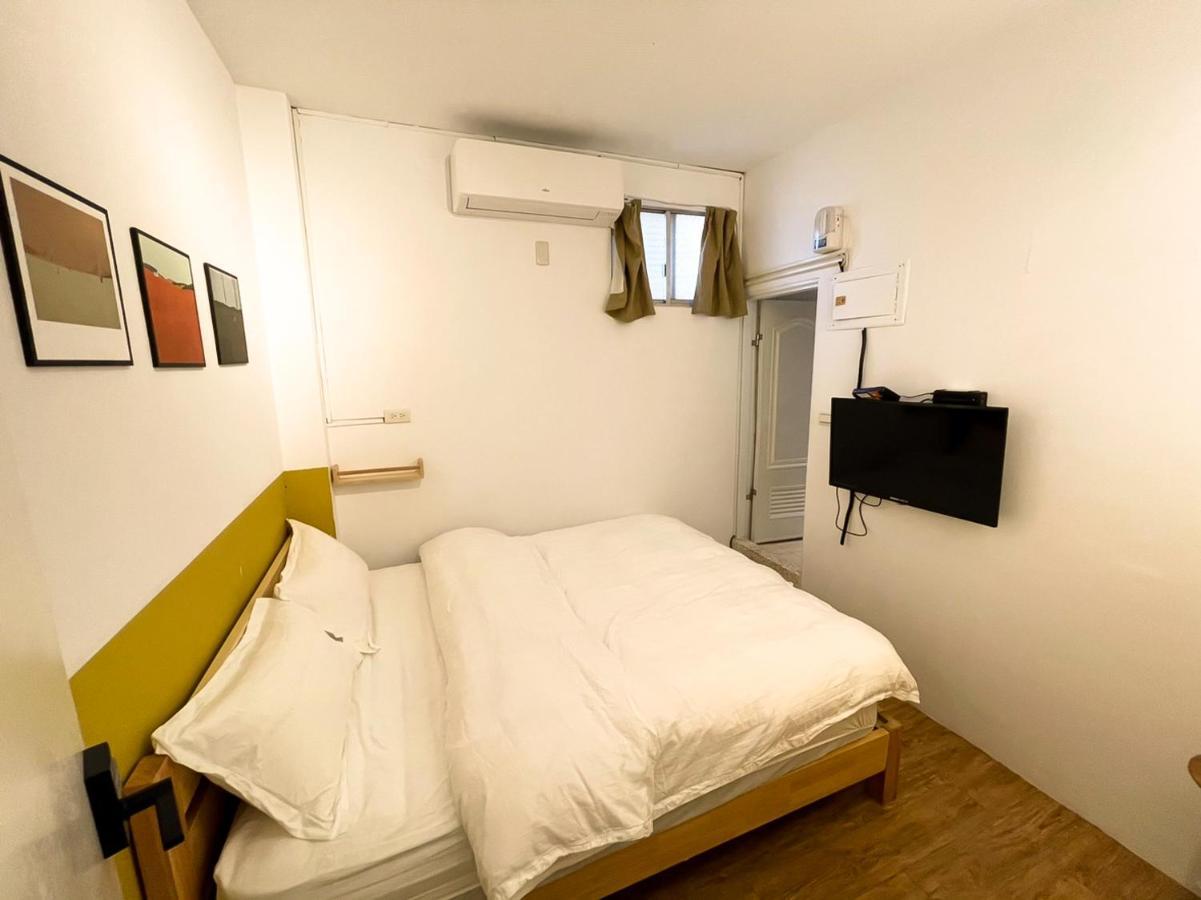 Small Island Homestay Tainan Exterior photo